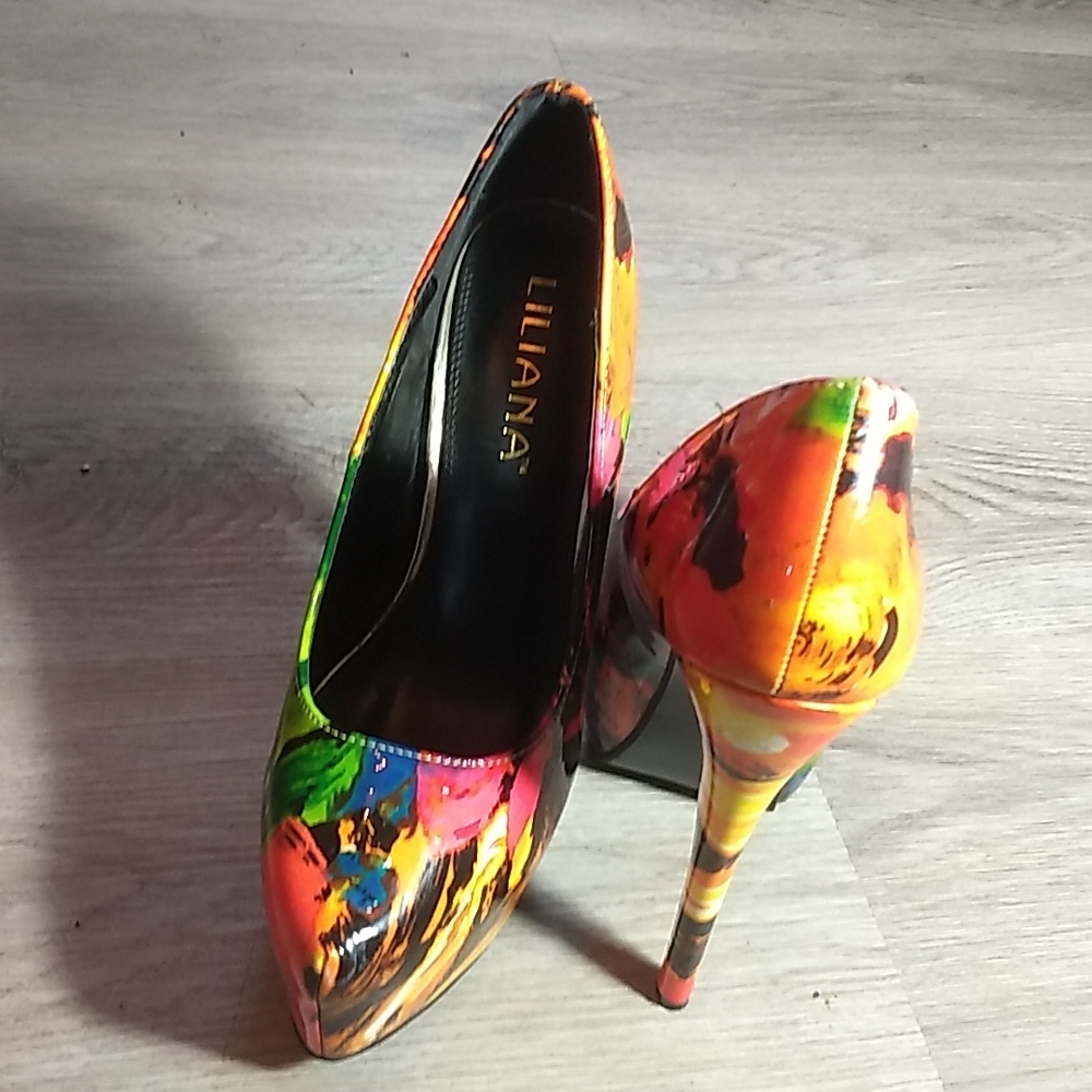 Liliana statement fetish pumps